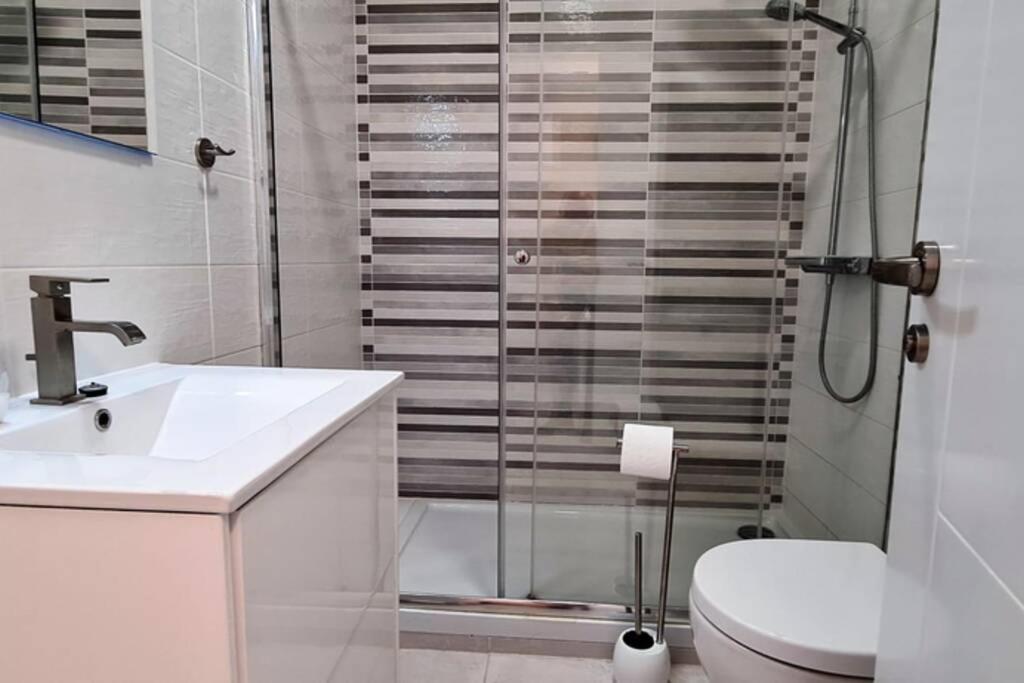 Apartamento Lujoso Y Moderno Vistas Panoramicas Al Mar 마르베야 외부 사진